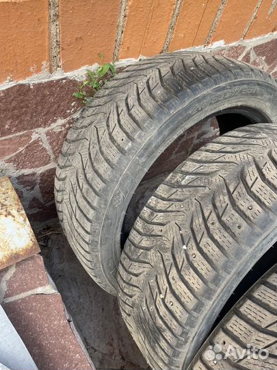 Marshal WinterCraft Ice WI31 215/50 R17