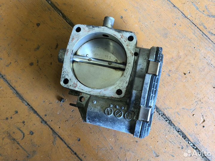 Дросельная заслонка м113 Мерседес