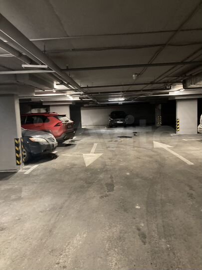 Машиноместо, 13 м²