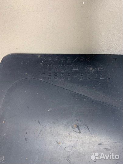 Брызговик задний левый Lexus Lx570 2007