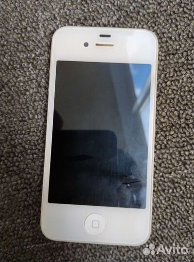 Телефон iPhone 4s