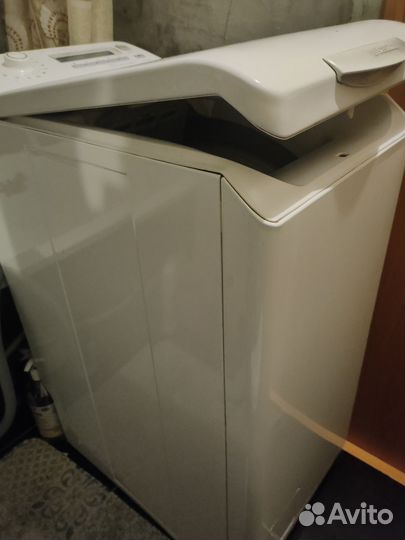 Стиральная машина с вертикальной загрузкой