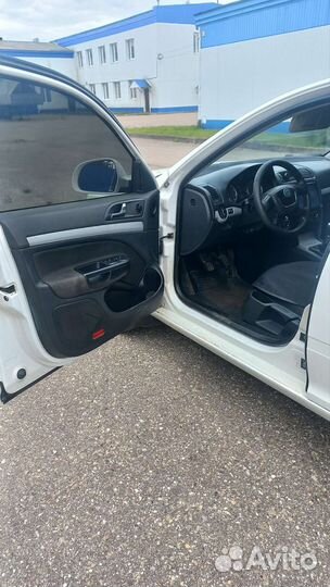 Skoda Octavia 1.6 МТ, 2012, 260 000 км