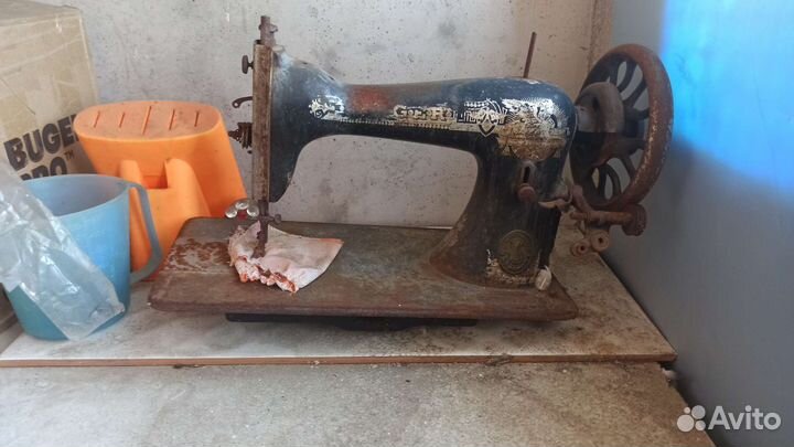 Швейная машинка зингер антикварная