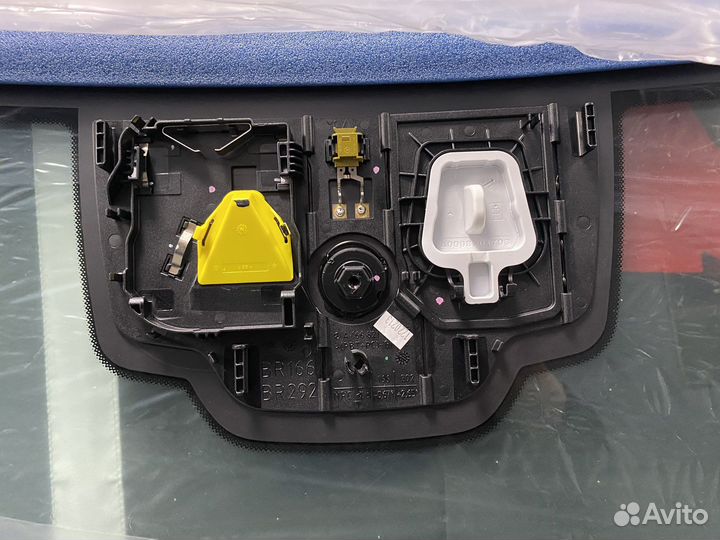 Стекло лобовое мерседес w166 Gle