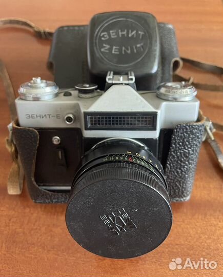 Плёночный фотоаппарат Зенит-Е