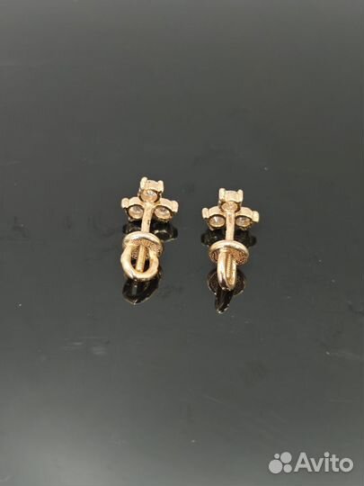 Золотые серьги 585 с бриллиантами 0,4 ct