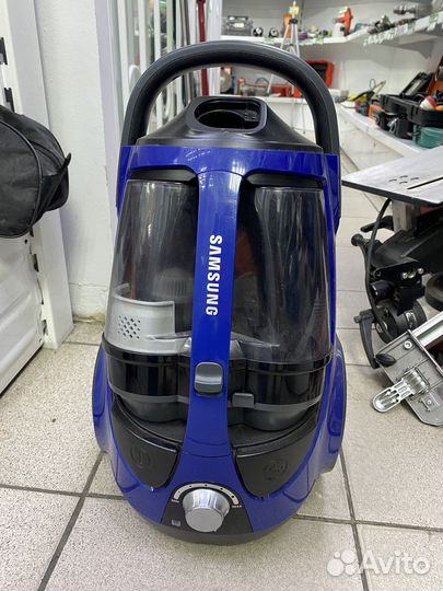 Пылесос Samsung SC8836 +щетка/шланг/трубка