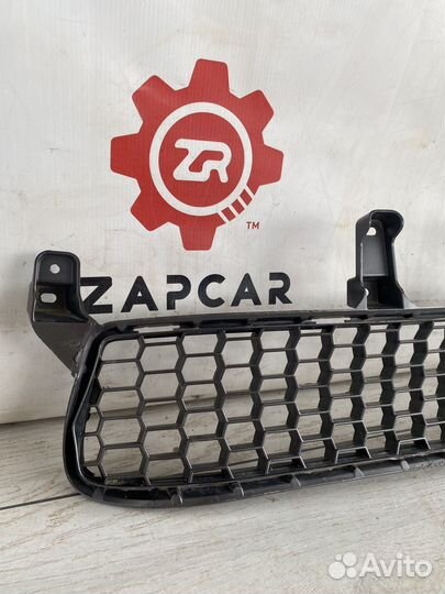 Lexus LX570 Sport 2 Решетка бампера передняя