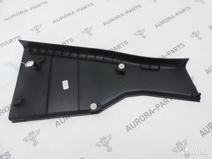 Обшивка Amarok 2010