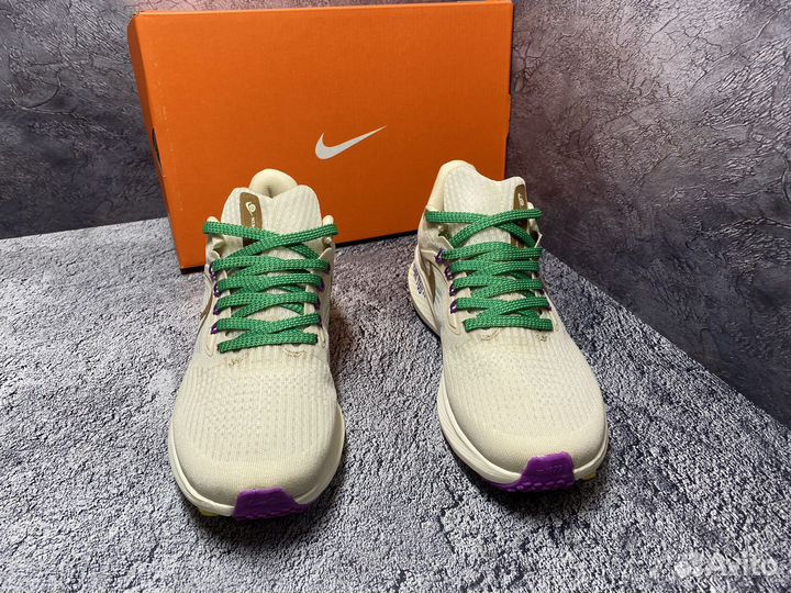 Кроссовки беговые Nike