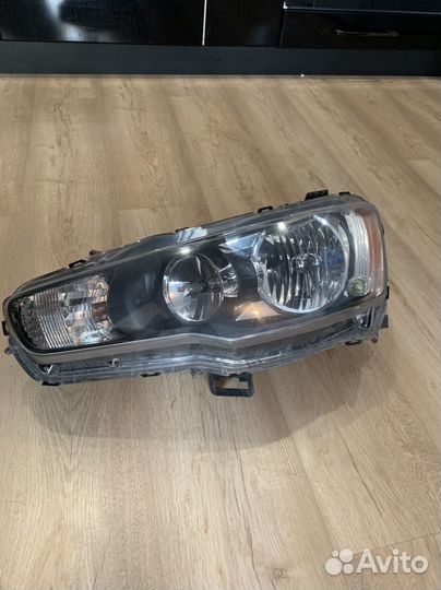 Фары на mitsubishi lancer X