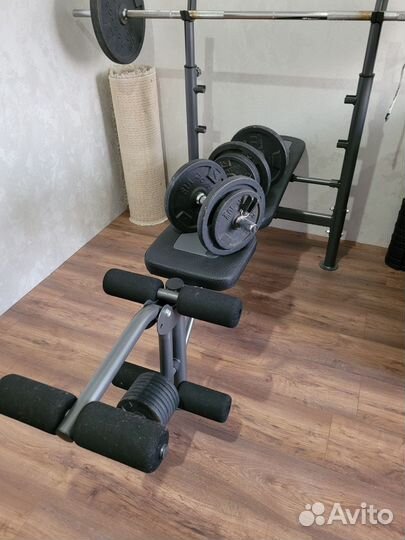 Скамья для жима лежа, штанга, гантели, блины