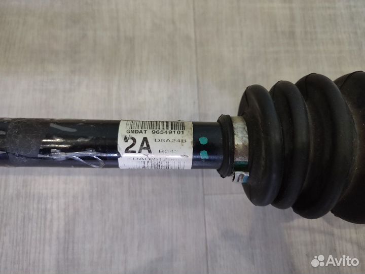 Привод левый Chevrolet Lacetti