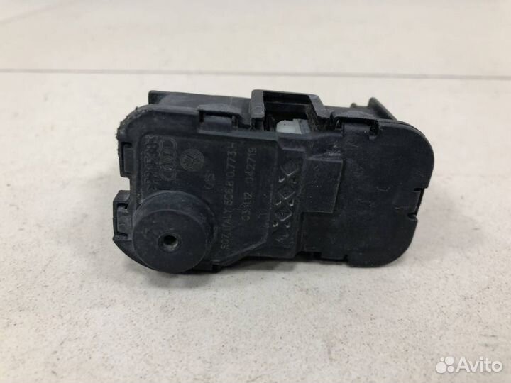 Активатор замка крышки бензобака Volkswagen Polo S