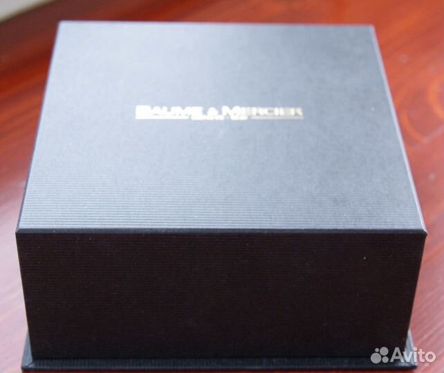Фирменный бокс для часов Baume Mercier