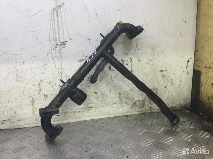 Трубка охлаждающей жидкости металлическая Ауди А4