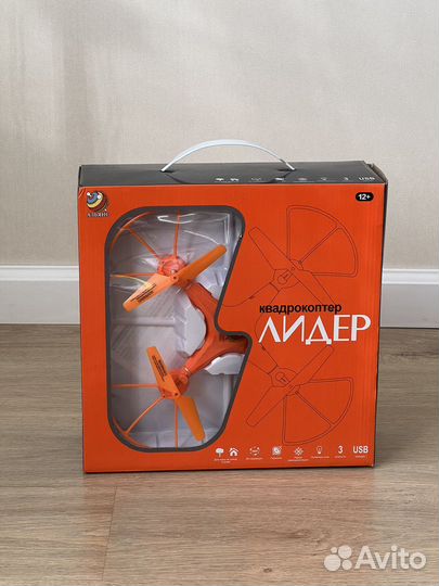 Игрушка квадрокоптер новая