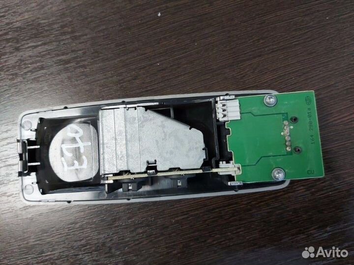 Плафон салона задний левый Bmw X5 4.8I E70 N62N