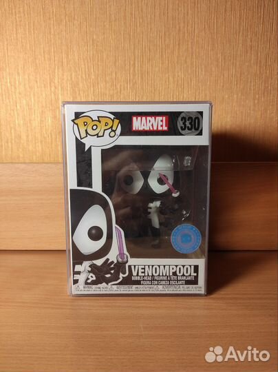 Funko pop 330 Venompool, Pop in a box