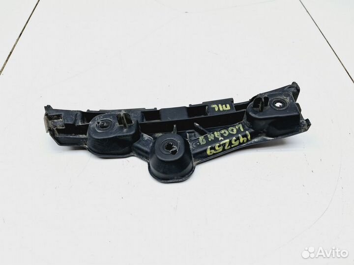 Кронштейн переднего бампера левый Renault Logan I