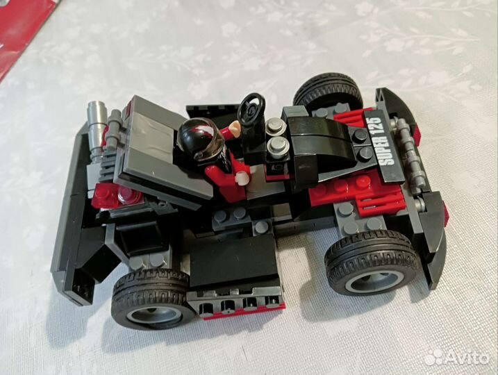 Машина гоночная, фигурки амогус