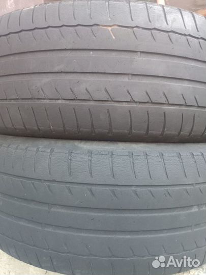 Michelin 4X4 A/T 215/60 R16