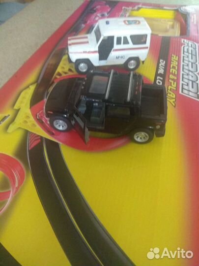 Модели машинок металические