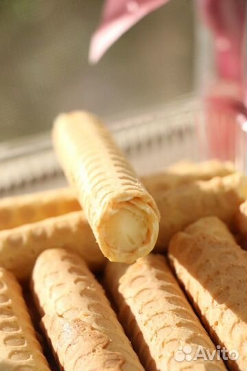 Хрустящие вафельные трубочки, орешки