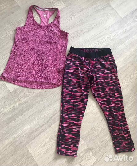 Комплект спортивной одежды Nike