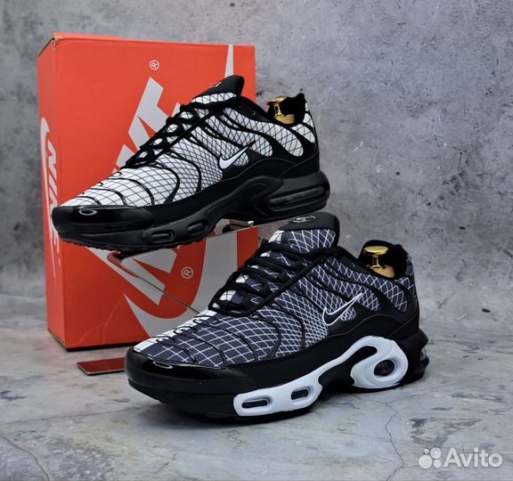 Кроссовки nike air max tn plus