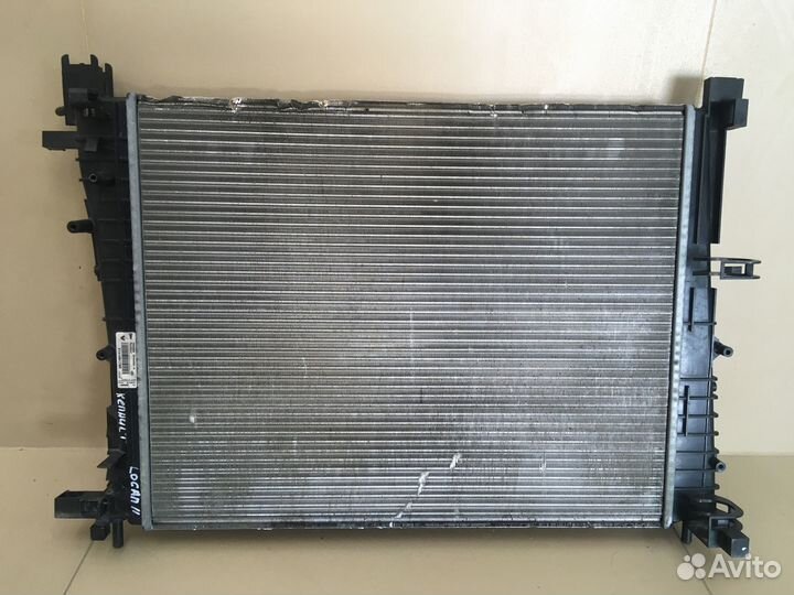Радиатор охлаждения Renault Logan 2