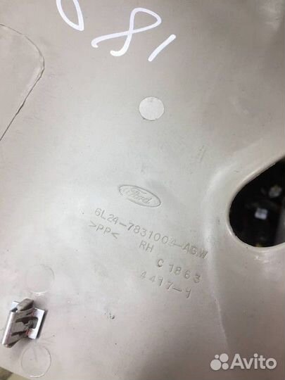 Накладка стойки задней правой Ford Explorer