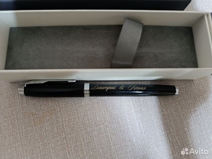 Ручки Parker с гравировкой и сменными стержнями