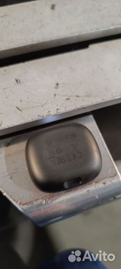 Бокс зарядка для наушников jbl live pro 2 tws