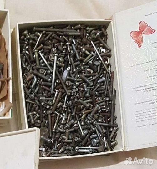 Болтики саморезы