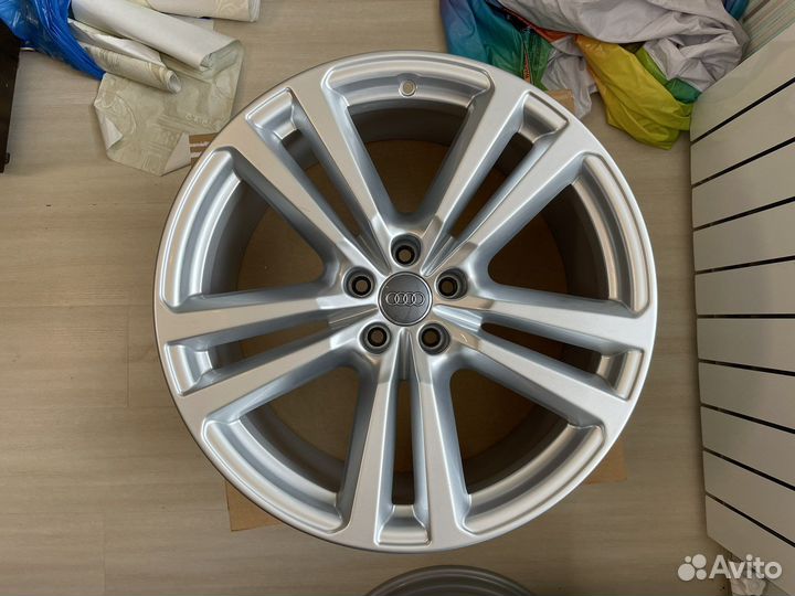 Диски на Audi Q7 оригинал