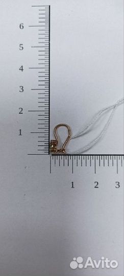 Золотые серьги с камнем