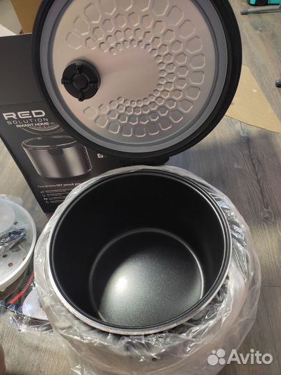 Мультиварка red новая