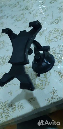 Автомобильный держатель для планшета