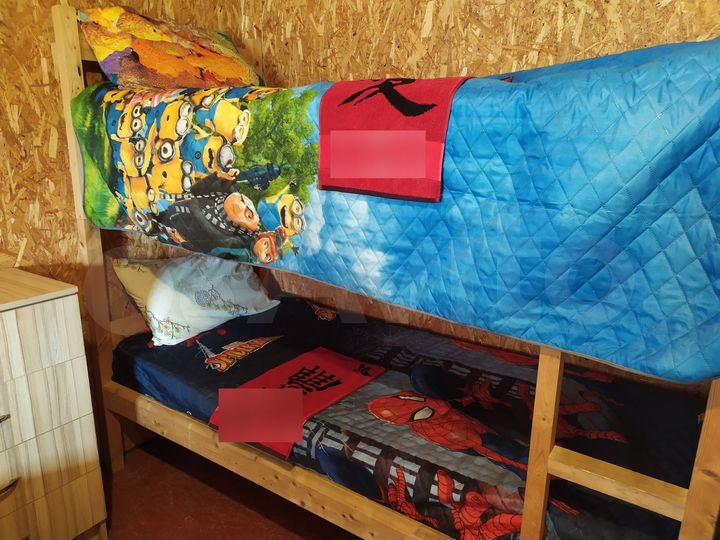 Комната 12 м² в 9-к., 1/1 эт.