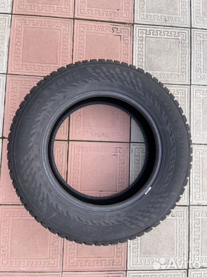 Nokian Tyres Hakkapeliitta 9 SUV 235/65 R17