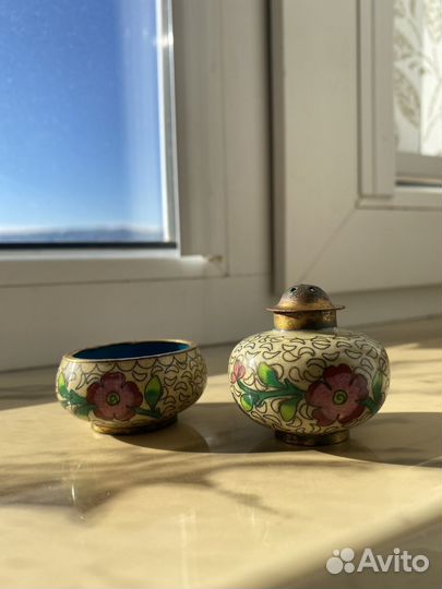 Сольница и солонка