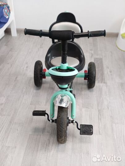 Велосипед трехколесный
