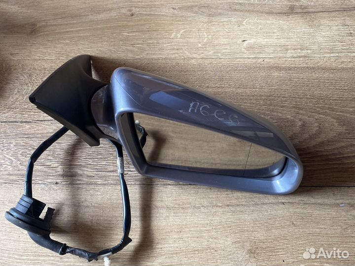 Audi a6 c6 правое боковое зеркало