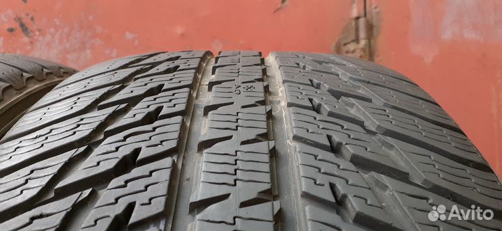 Nokian Tyres WR SUV 3 275/45 R20