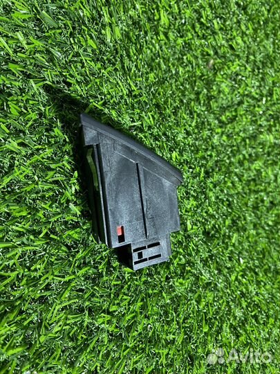 Кнопка аварийки audi a4 b8