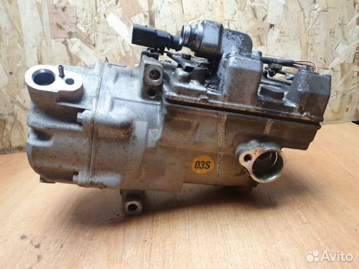 Компрессор кондиционера Volkswagen Touareg