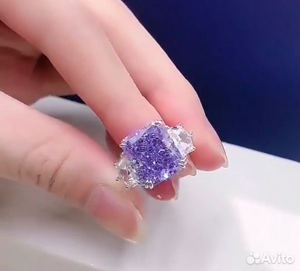 Серебряное кольцо женское