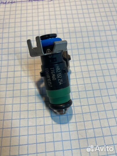 Форсунка топливная двигатель Renault Logan